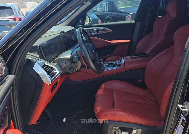 BMW XM