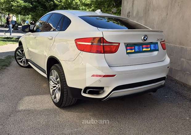 BMW X6 2012 — photo 2