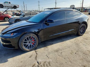 Tesla Model 3  2025 