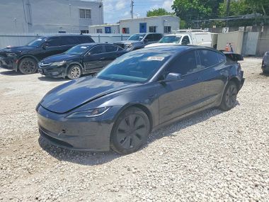 Tesla Model 3  2024 