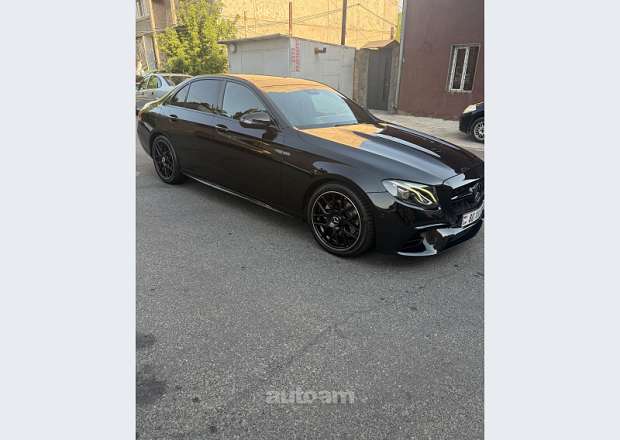 Mercedes-Benz E 300