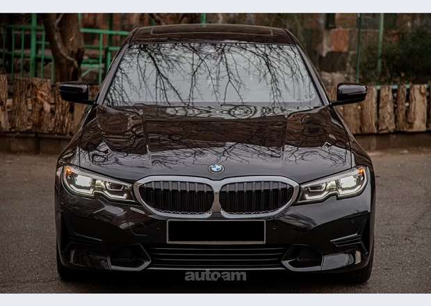BMW 330