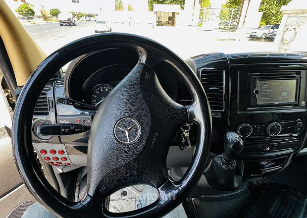 Mercedes-Benz 320 2009 — լուսանկար 8