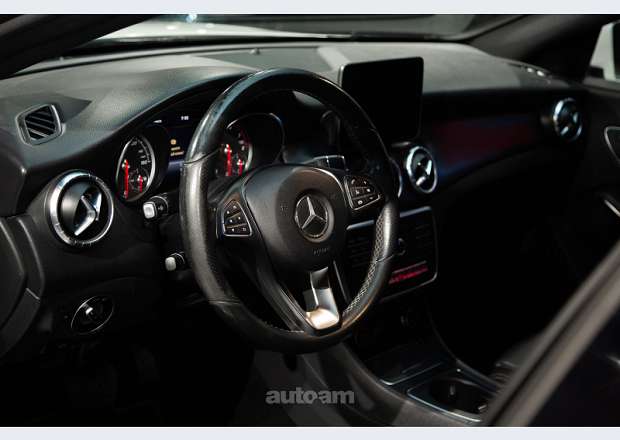 Mercedes-Benz CLA 250