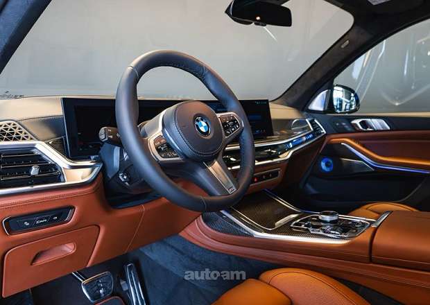 BMW X7
