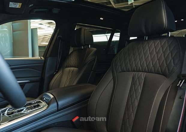 BMW X7
