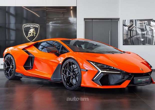 Lamborghini Revuelto