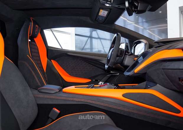 Lamborghini Revuelto
