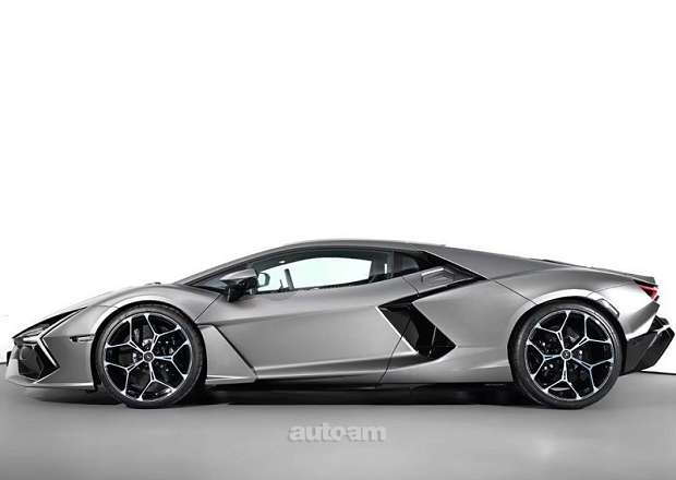 Lamborghini Revuelto
