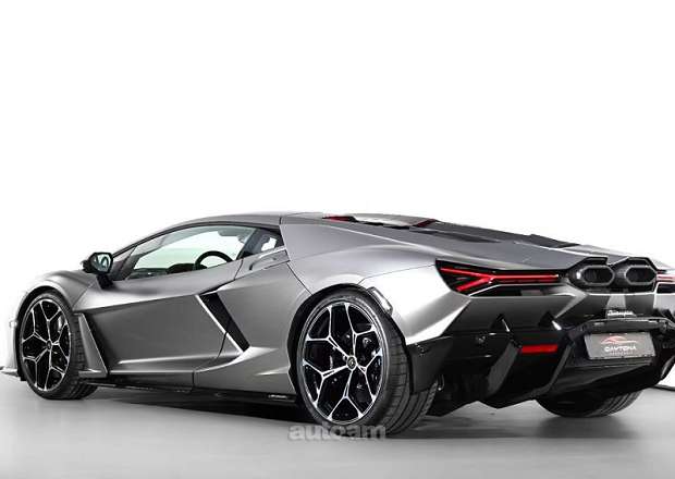 Lamborghini Revuelto