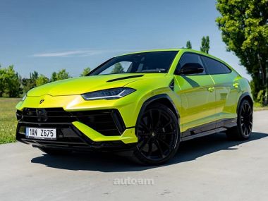 Lamborghini Urus  2023 