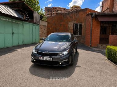 Kia Optima  2019 