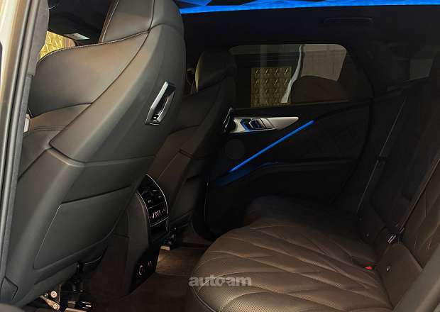 BMW XM