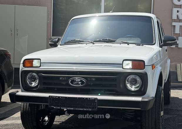 VAZ (Lada) 2121 NIVA (4x4)
