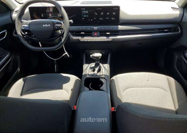 Kia K4