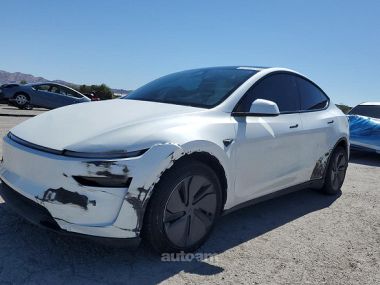 Tesla Model Y  2026 