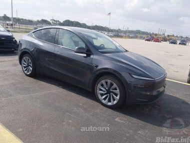 Tesla Model Y  2026 