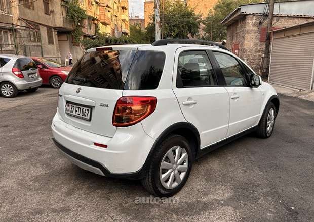 Suzuki SX 4