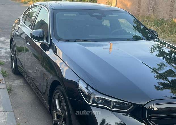 BMW i5