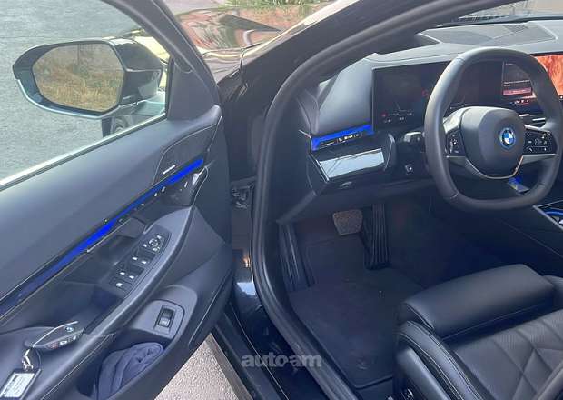 BMW i5
