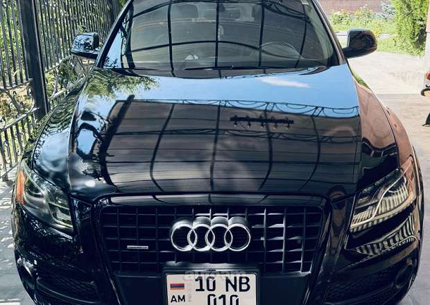 Audi Q5 2011 — photo 1