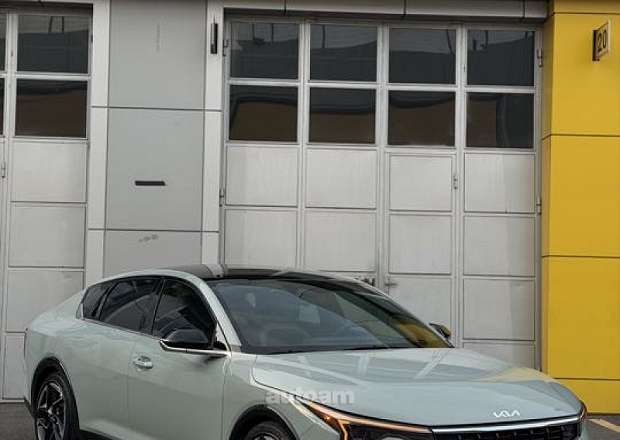Kia K4