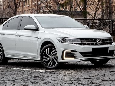 Volkswagen e-Bora  2020 