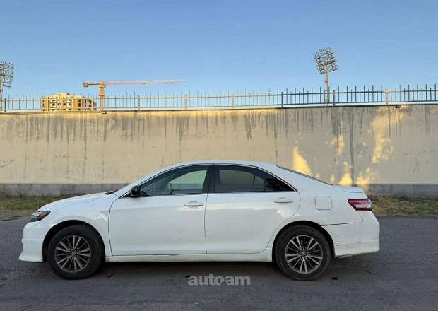 Toyota Camry 2009 — photo 4