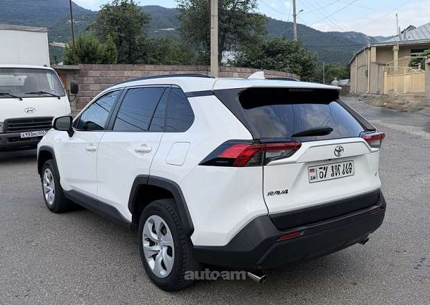 Toyota Rav 4 2019 — photo 4