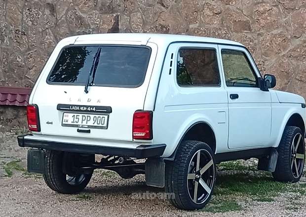 VAZ (Lada) 2121 NIVA (4x4) 2015 — фото 3