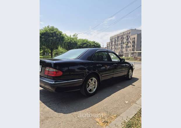 Mercedes-Benz E 320 2001 — լուսանկար 2