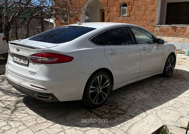 Ford Fusion 2019 — լուսանկար 2
