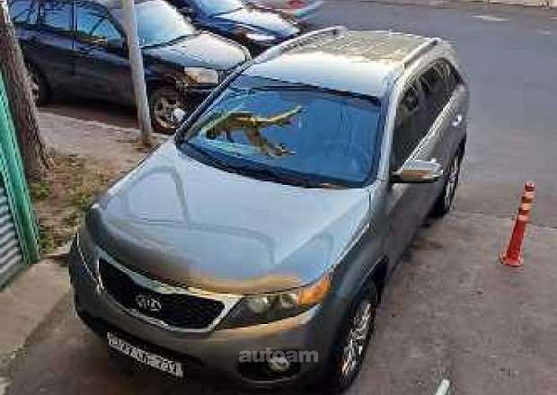 Kia Sorento 2010 — լուսանկար 8