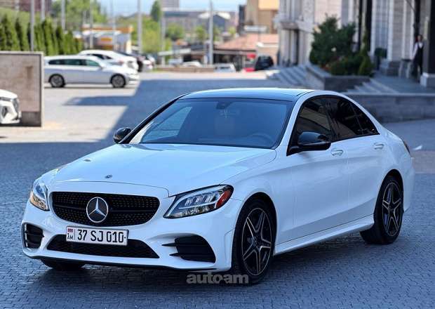 Mercedes-Benz C 300