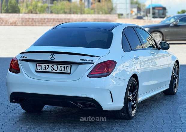 Mercedes-Benz C 300