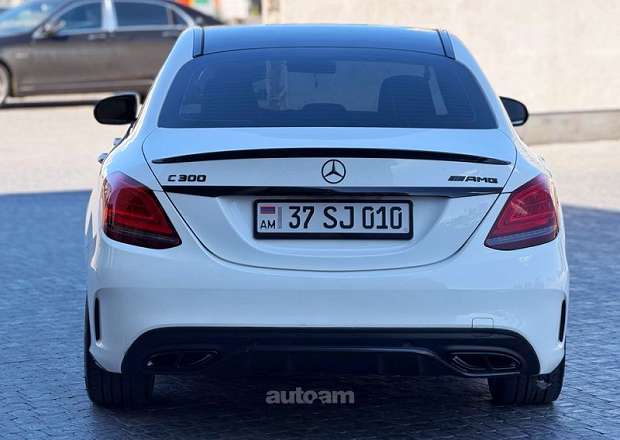 Mercedes-Benz C 300