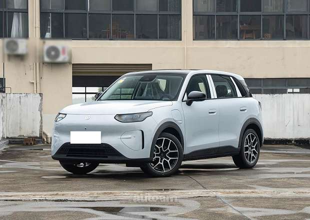 Leapmotor A10