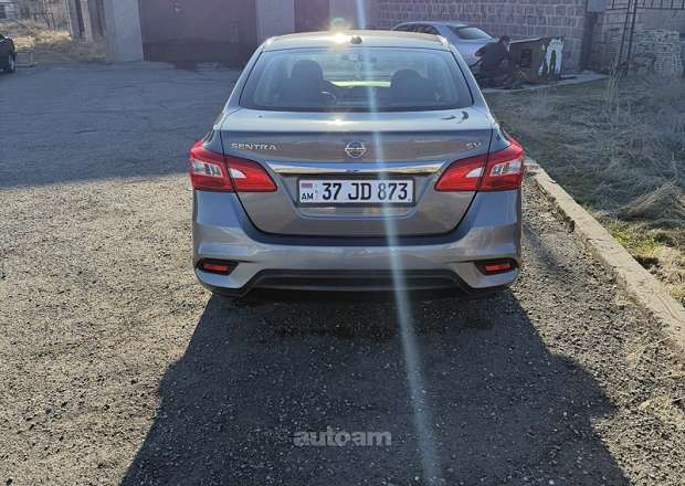 Nissan Sentra 2018 — photo 4