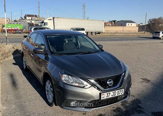 Nissan Sentra 2018 — photo 1