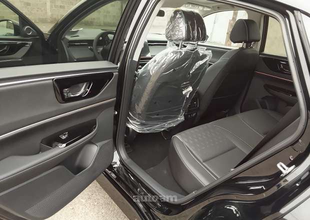 Honda e:NP2