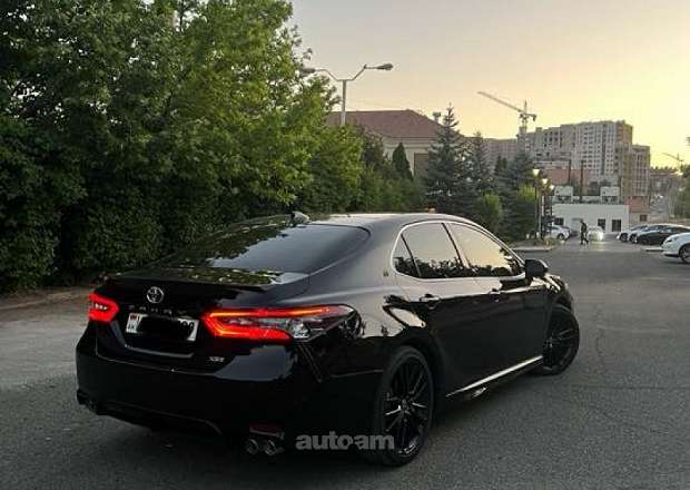 Toyota Camry 2024 — լուսանկար 4