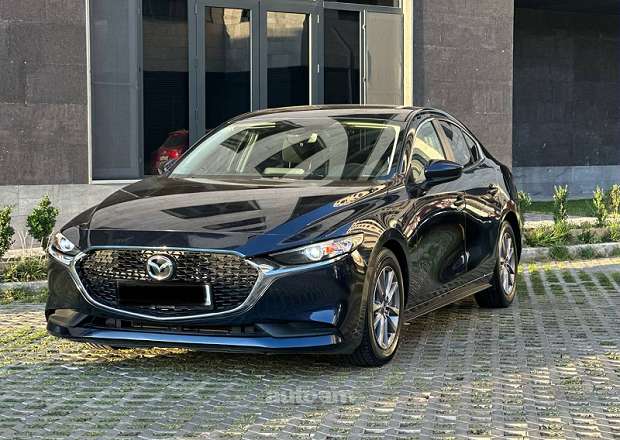 Mazda 3 2018 — photo 3