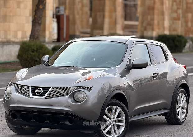 Nissan Juke 2010 — photo 1