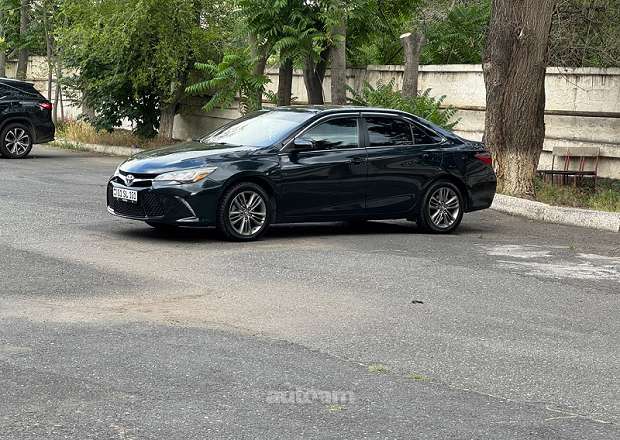 Toyota Camry 2017 — լուսանկար 4