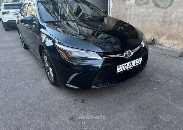 Toyota Camry 2017 — լուսանկար 1