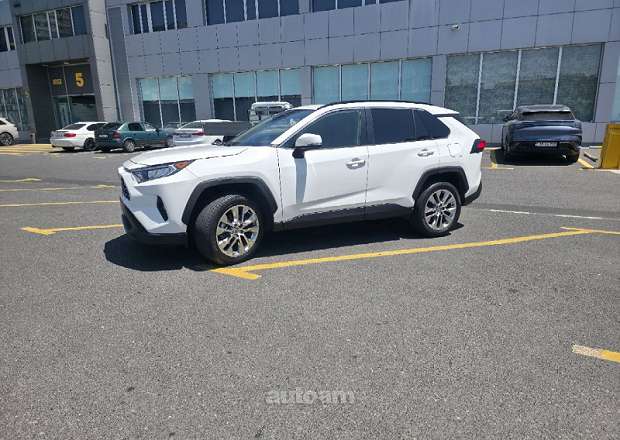 Toyota Rav 4 2020 — фото 4