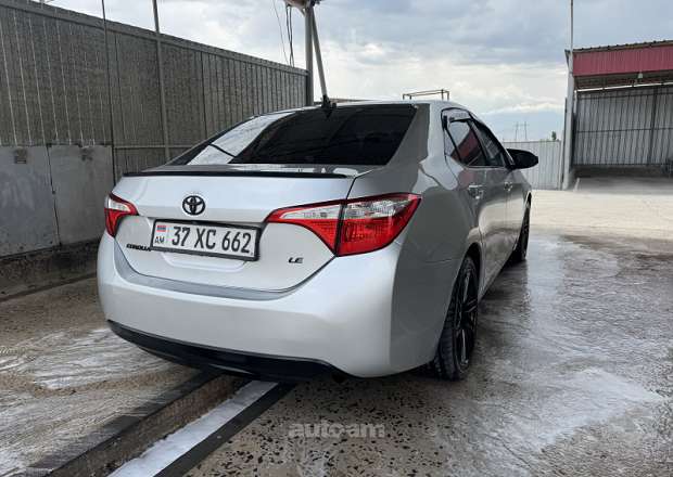Toyota Corolla 2015 — լուսանկար 2