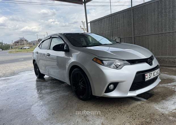 Toyota Corolla 2015 — լուսանկար 3