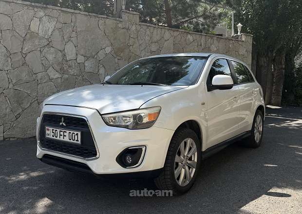 Mitsubishi Outlander 2013 — լուսանկար 1