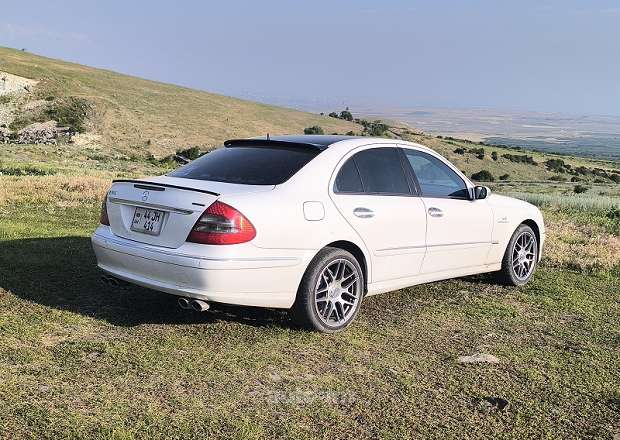Mercedes-Benz E 320 2004 — լուսանկար 1